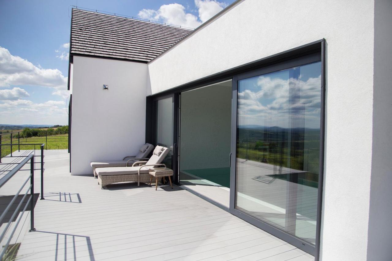 Villa Relax With Swimming Pool And Mountain View Bukow Buitenkant foto