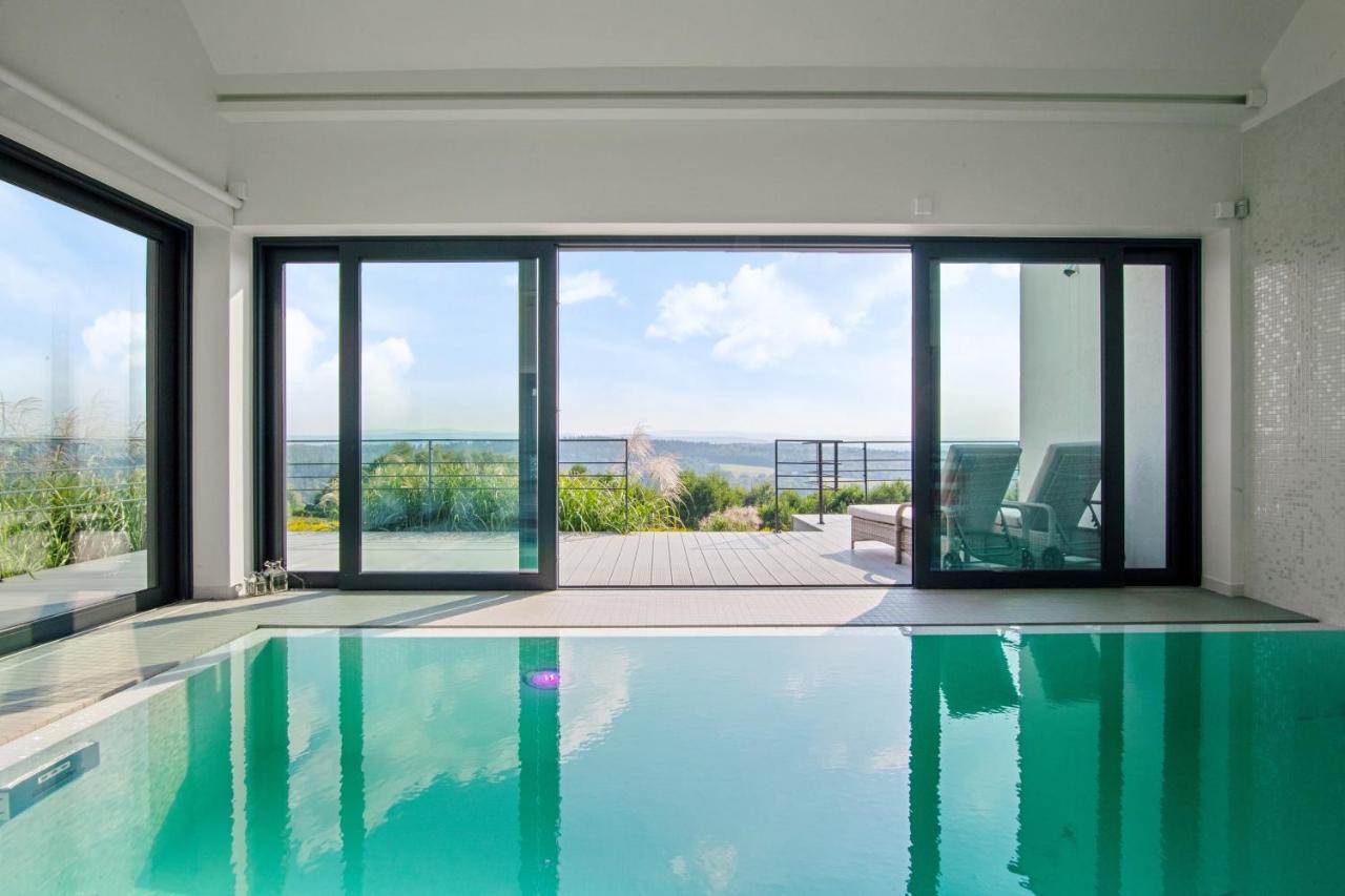 Villa Relax With Swimming Pool And Mountain View Bukow Buitenkant foto